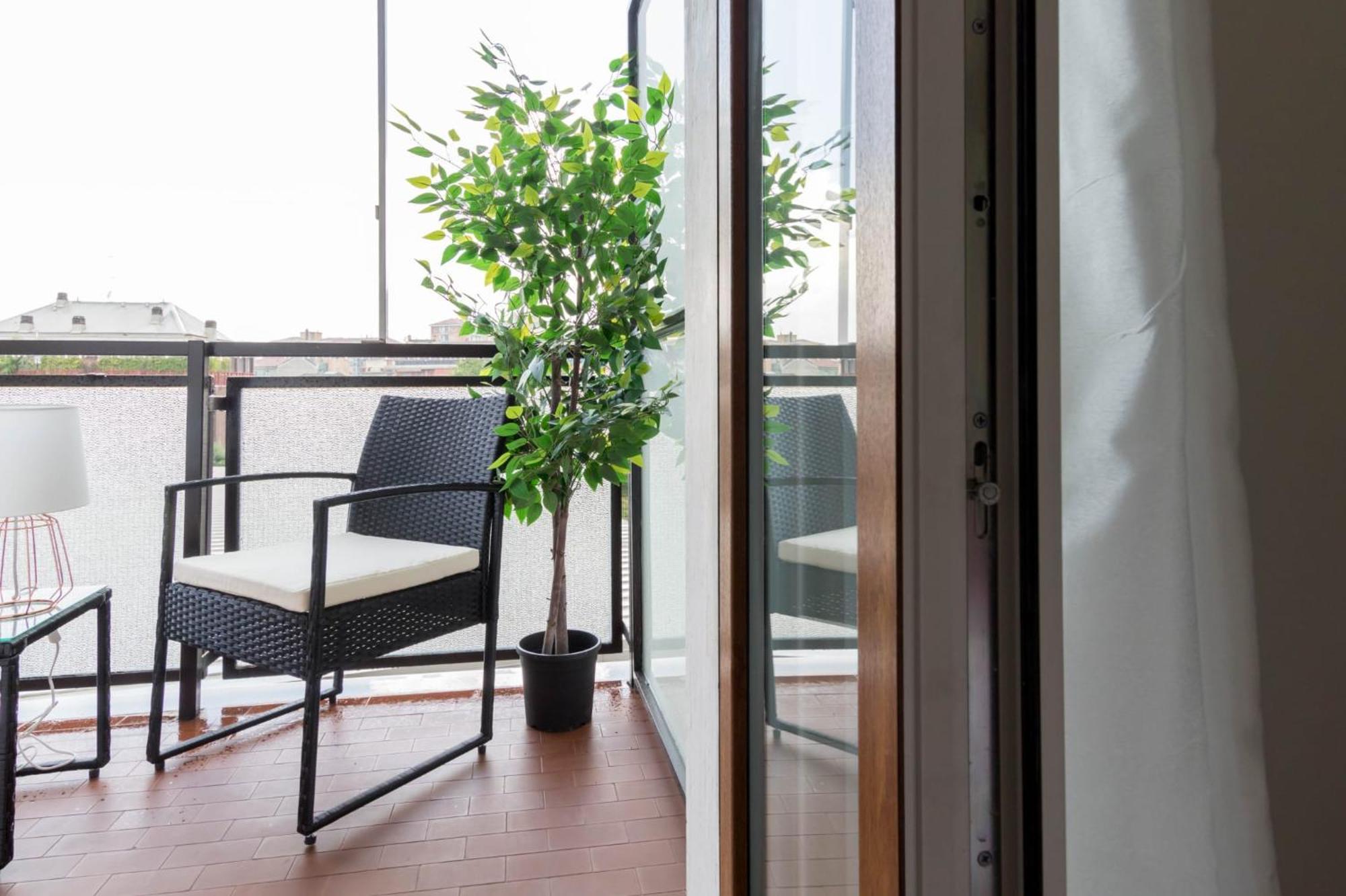 Palmanova Apartment Milan Bagian luar foto